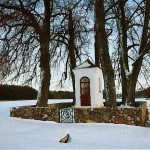 Kapliczka murowana Matki Bożej Różańcowej z XIX wieku w Kościukach, fot: Szymon Paczyński